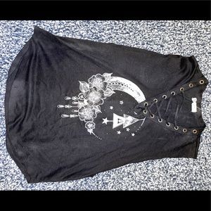 Cut off Sleeve About a Girl Tank Top small